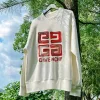 Luxus-Sweatshirts von Givenchy mit rotem Logo