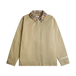 Hochwertiger Burberry Mantel Khaki Vintage Kollektion