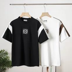 Hochwertige Loewe-Kollektion mit kurzen Ärmeln und schwarzer Baumwolle und Stickerei