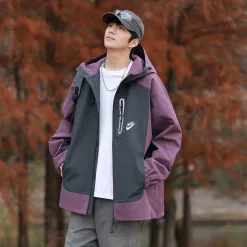 Bestseller Nike Mäntel Schwarz Patchwork Style