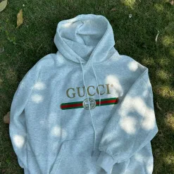 Hochwertige Gucci Sweatshirts Grau Fleece Klassischer Stil