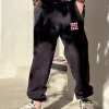 Luxuriöse Jogginghose von Givenchy im grauen Fleece-Logo-Stil