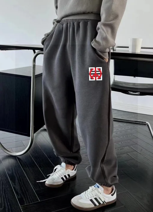 Hochwertige Jogginghose von Givenchy aus grauem Fleece mit Logo-Kollektion