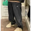 Hochwertige Adidas Jogginghose in Schwarz, Strick-Patchwork-Kollektion