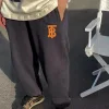 Premium Burberry Jogginghose aus grauer Baumwolle im Logo-Stil