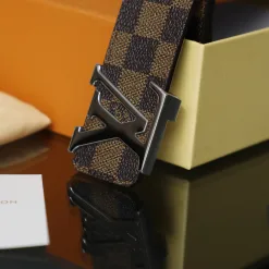 Luxus Louis Vuitton Gürtel Braune Lederkollektion