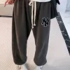 Luxuriöse Balenciaga Jogginghose aus grauem Fleece, klassische Kollektion