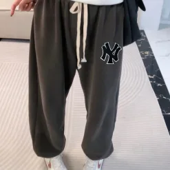 Luxuriöse Balenciaga Jogginghose aus grauem Fleece, klassische Kollektion