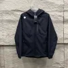 Bestseller Descente Jacken Schwarz Atmungsaktive Kollektion