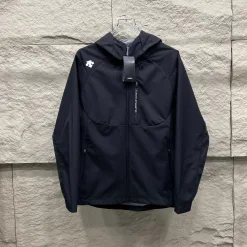 Bestseller Descente Jacken Schwarz Atmungsaktive Kollektion