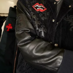 Hochwertige Jacken aus Wolljacquard-Kollektion von Chrome Hearts