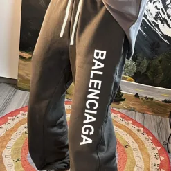 Bestseller Balenciaga Jogginghose Grau Logo Kollektion