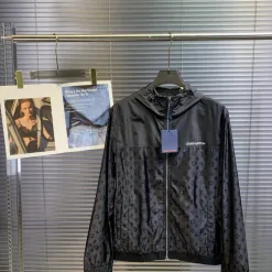 Hochwertige Louis Vuitton Mäntel Black Monogram Collection
