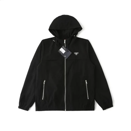Hochwertiger Prada Mantel Schwarz Klassischer Stil