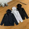 Hochwertige Kurzarm-Sportkollektion von The North Face in Weiß