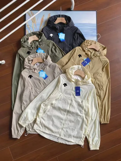 Bestseller Descente Mäntel Schwarz Nylon Casual Style