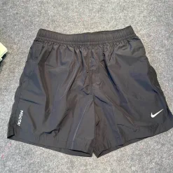 Premium Nike Shorts Schwarz Atmungsaktive Kollektion