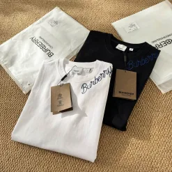 Hochwertiges Burberry Kurzarmhemd Blau Baumwolle Bestickt Luxus