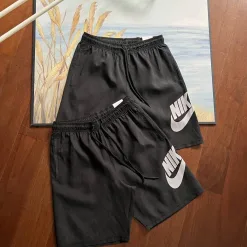 Luxus Nike Shorts Schwarzes Logo Luxus