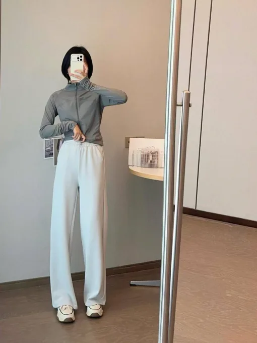 Hochwertige Lululemon Jogginghose in Weiß, atmungsaktiver Stil