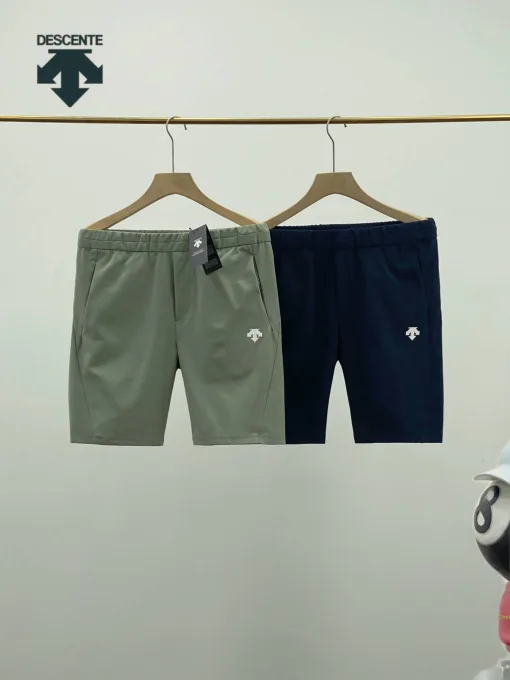 Hochwertige Descente-Shorts aus grünem Polyester der Urban Collection