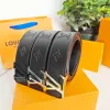Premium Louis Vuitton Gürtel Gold Leder Klassisch Luxus