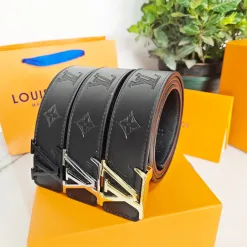 Premium Louis Vuitton Gürtel Gold Leder Klassisch Luxus