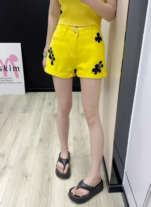Hochwertige Chrome Hearts Shorts aus Leder im Logo-Stil