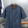 Hochwertige Louis Vuitton Kollektion mit kurzen Ärmeln und Gold-Denim-Stickerei
