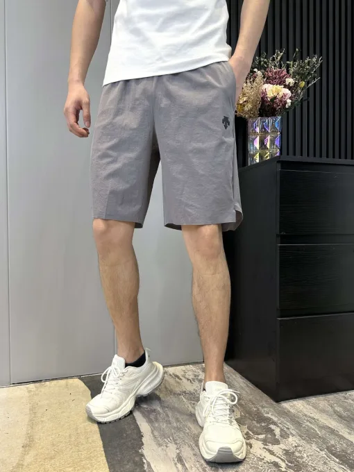 Bestseller Descente Shorts Schwarz Casual Kollektion
