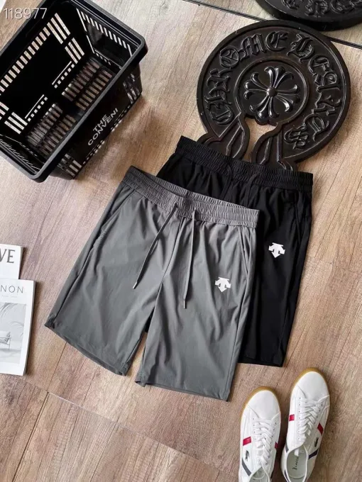 Luxuriöse Descente Shorts in Schwarz, Urban Collection