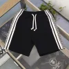 Luxus-Shorts von Gucci in Schwarz mit Karomuster