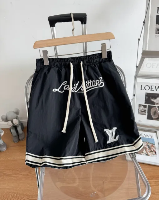 Premium Louis Vuitton Shorts Schwarze Seide bestickte Kollektion