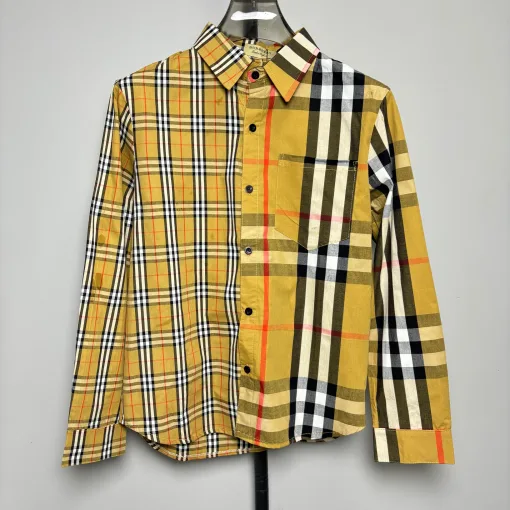 Luxuriöse Burberry Langarmshirts aus Baumwolle der Classic Collection