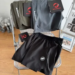 Premium Mammoth Shorts Schwarz Atmungsaktive Kollektion