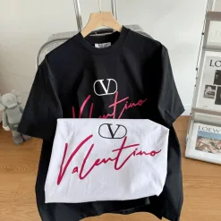Hochwertiges Valentino Kurzarm T-Shirt Schwarz Leder Logo Style