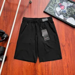 Luxuriöse Lululemon-Shorts, schwarzer Polyester-Stickerei-Stil