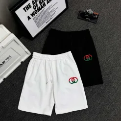 Hochwertige Gucci-Shorts aus Strick, lässiger Luxus