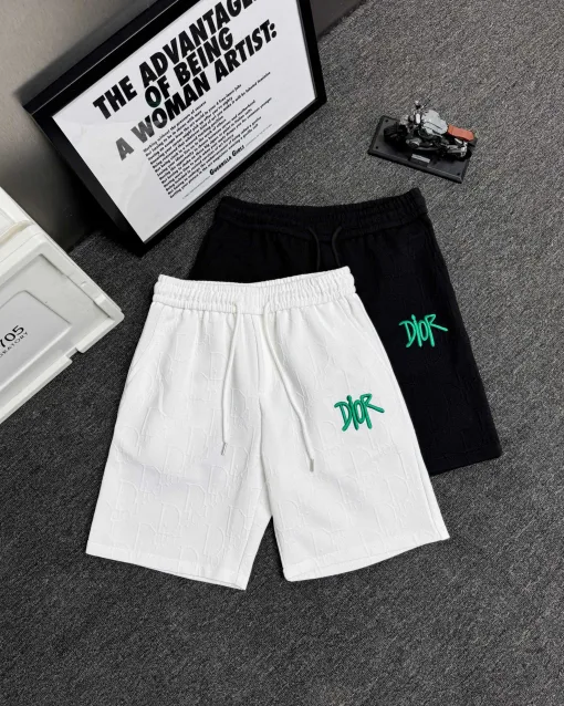 Hochwertige Dior Shorts aus Strick für die Freizeitkollektion