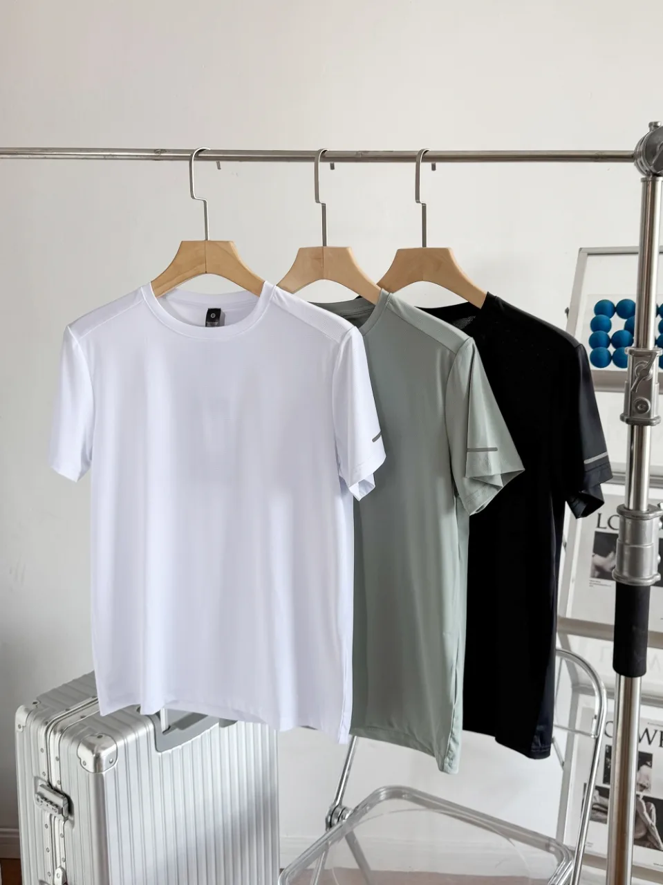Lululemon T Shirt