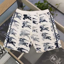Burberry Shorts in Premiumqualität, Weiß, klassischer Stil