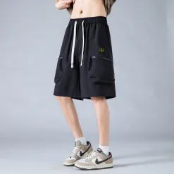 Luxus-Shorts von Stone Island in Schwarz im klassischen Stil