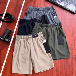 Luxus-Shorts von Lululemon, grün, Elastan, atmungsaktiv, luxuriös
