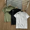 Luxuriöses Descente-Kurzarmshirt aus schwarzer Baumwolle im Logo-Stil