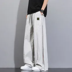 Hochwertige Freizeithose von Stone Island in Schwarz, Freizeitkollektion