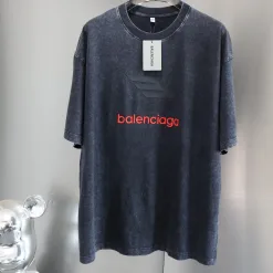 Hochwertiges Balenciaga T-Shirt aus der gewaschenen schwarzen Baumwolle-Kollektion