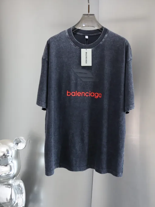 Hochwertiges Balenciaga T-Shirt aus der gewaschenen schwarzen Baumwolle-Kollektion