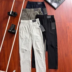 Hochwertige Lululemon-Hose in Schwarz, lässiger Stil