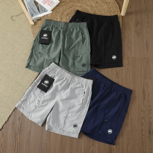 Mammut Shorts in Premiumqualität aus schwarzer Seide, Urban Luxury