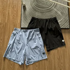 Hochwertige Descente Shorts Schwarz Casual Kollektion